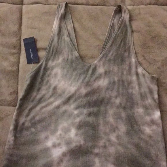 Brand new ae crop top - Picture 2 of 4